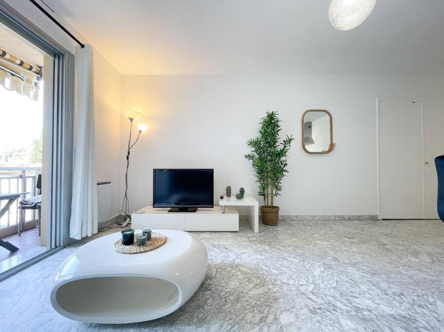 Cosy Deux Pieces Apartment Menton Exterior photo